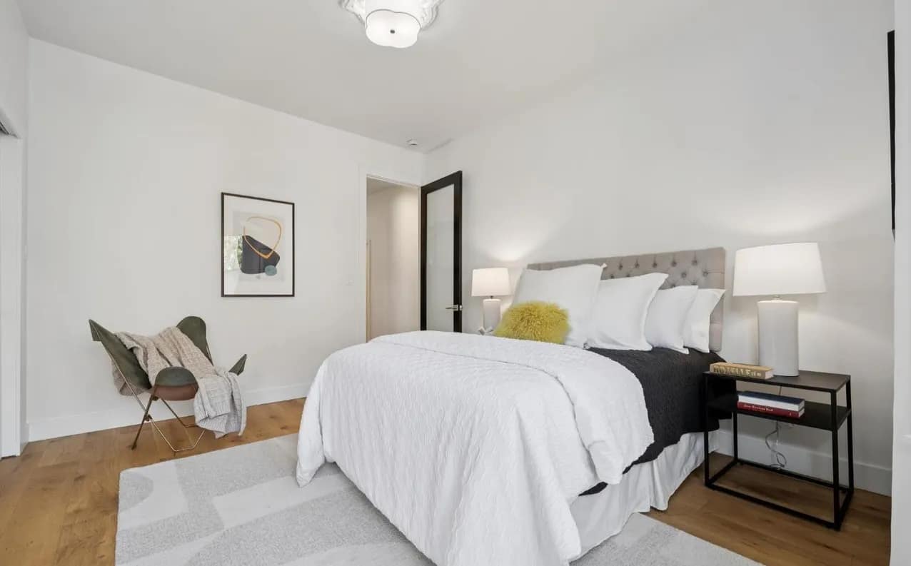 160 Julian Street No. 3 6