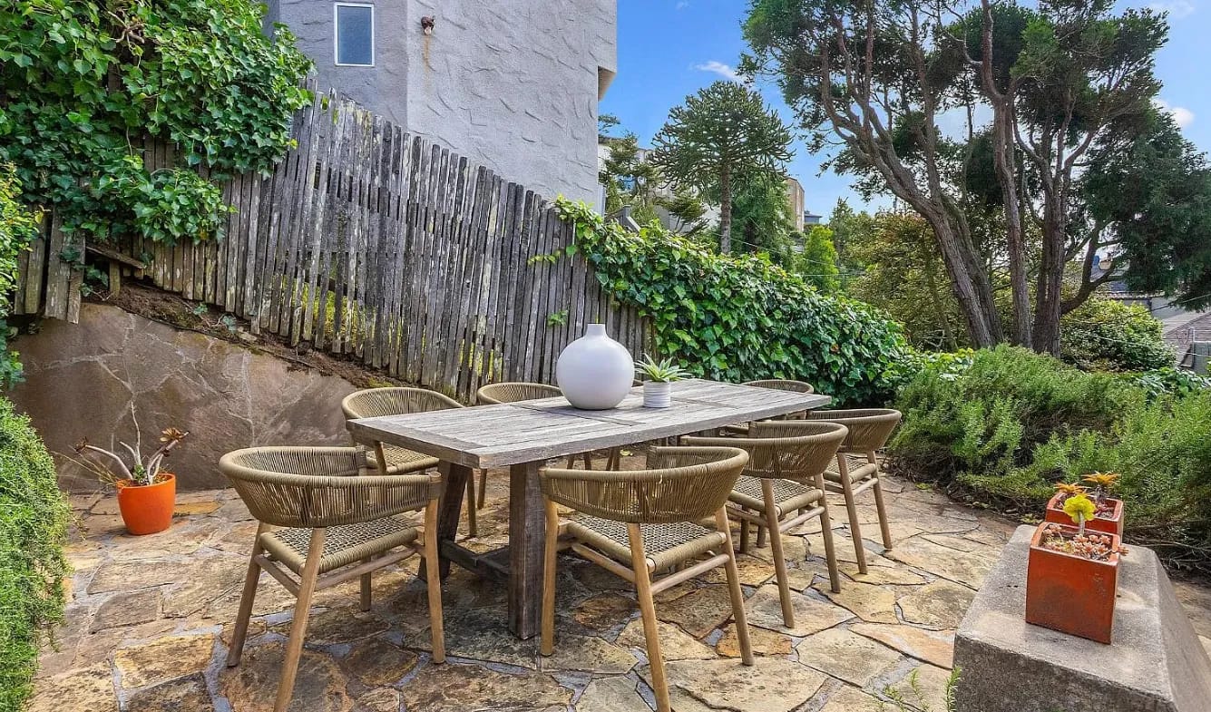 1135 Portola Dr 11