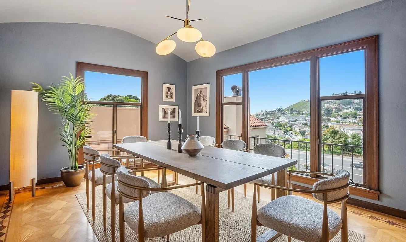 1135 Portola Dr 4