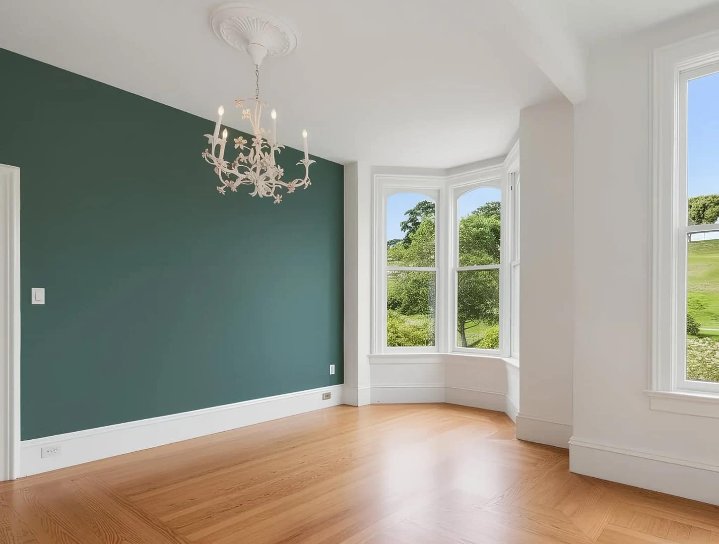 Why Empty Rooms Don’t Sell: The Case for Furnished Staging