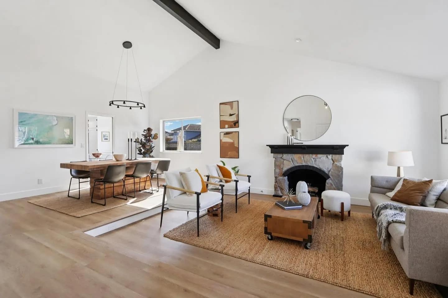 1100 Ramblewood Way7