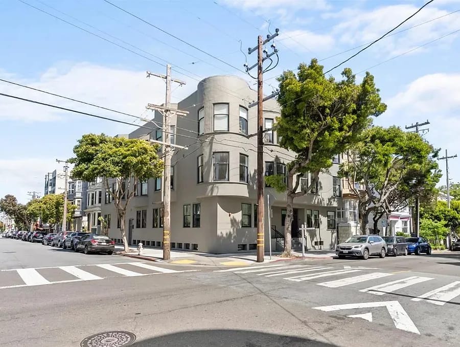 38 Steiner St #303