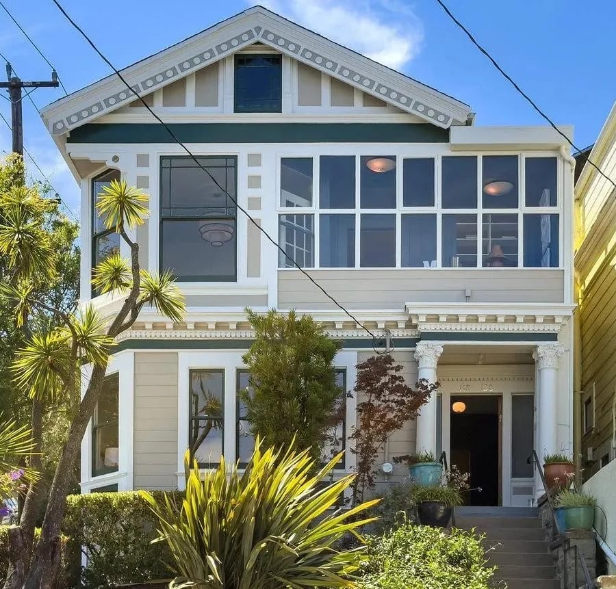 120 Hoffman Ave